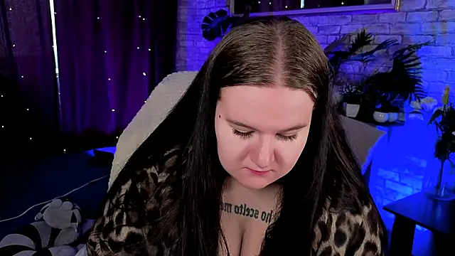 Margo Dupont online show from April 7, 6:15 am