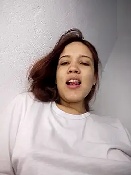 AdrianaFrank online show from April 23, 7:27 pm