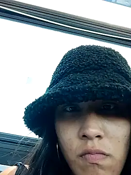 itsyafavgirll online show from April 20, 8:34 pm