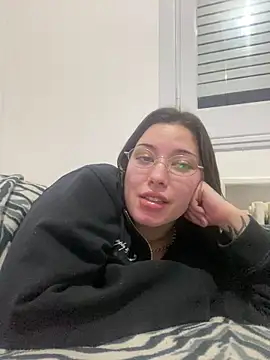 cherryxxox online show from April 26, 1:03 am
