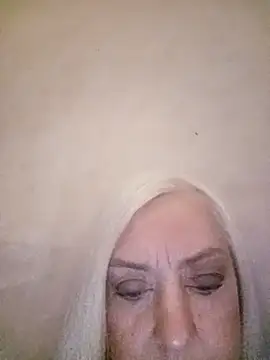 Julia20X online show from April 9, 11:59 am