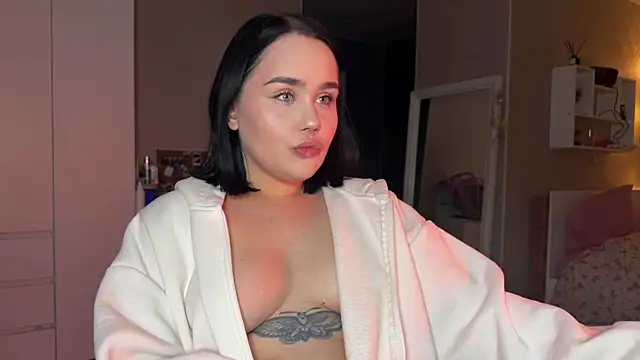 lola raze online show from June 27, 9:21 pm