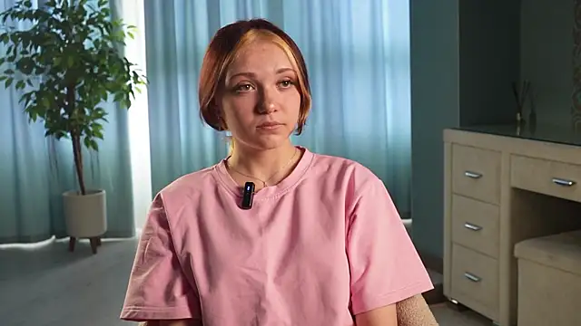 SonyaTacey online show from April 10, 3:56 am