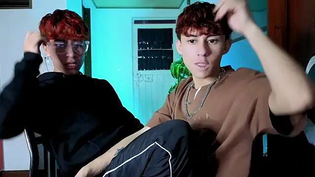 Ryan y tony online show from April 15, 2:01 am