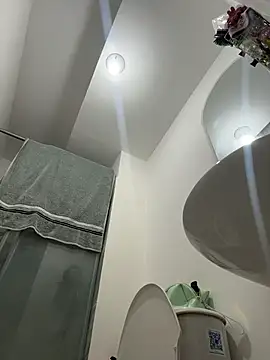 ViankaRose online show from June 24, 11:20 am