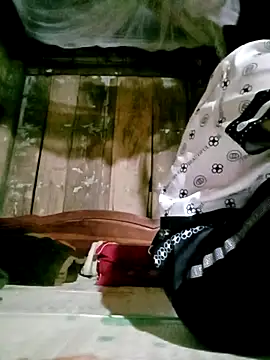 Amelie9x online show from April 11, 1:26 pm