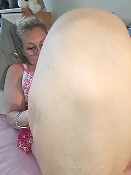 Blond lady czech online show from July 17, 6:22 pm