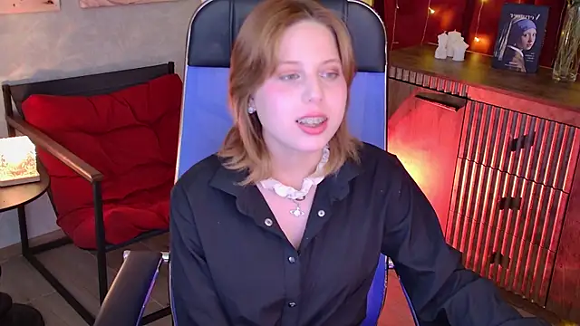 VivienneHebert online show from June 25, 12:51 pm