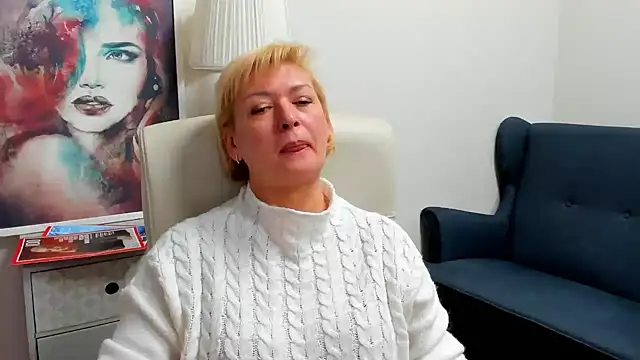 luna xfantasy online show from April 14, 6:57 am