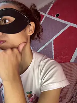 gabrielasausa30 online show from June 23, 1:47 am