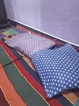 Priya bby 01 online show from May 26, 7:35 pm