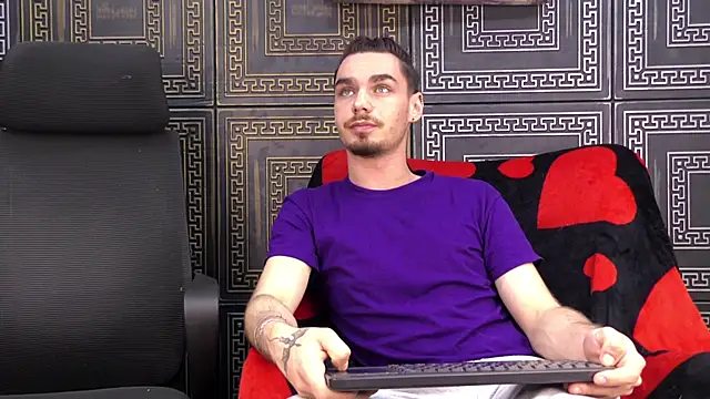 DanteRafaelo online show from May 10, 1:40 am