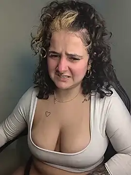  lascivious online show from June 3, 2:56 am