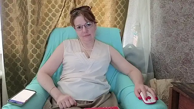 Miss SandraX online show from May 13, 3:40 pm