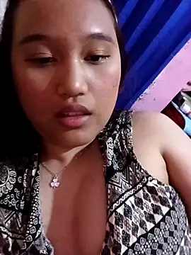 heyitsnana online show from April 15, 7:47 pm