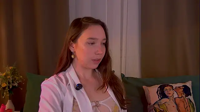 Suzaneey online show from July 25, 8:49 pm