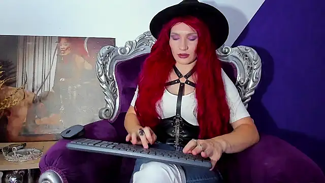 MistressKasandra online show from June 15, 5:35 pm