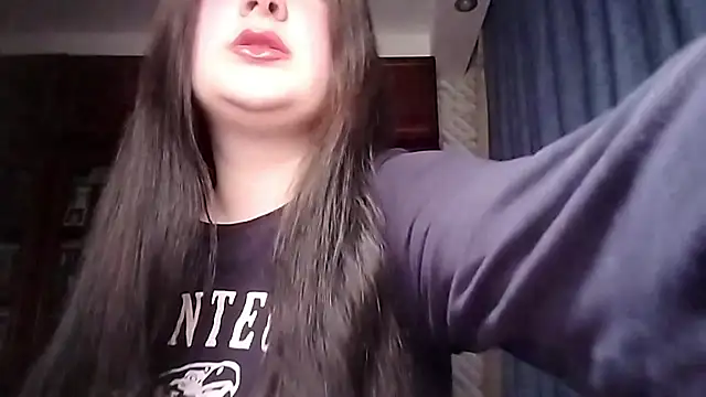 BeatriceMolands online show from May 7, 5:49 pm