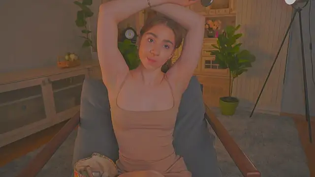 WondaCoriaty online show from May 2, 3:32 am