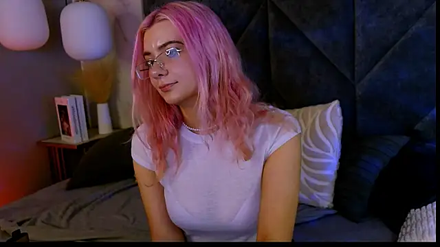 RoxySun  online show from May 16, 6:18 pm