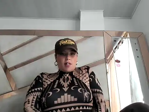  KattyKat online show from July 23, 9:01 pm