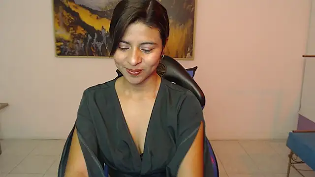 Lady isabella  online show from May 6, 1:15 pm