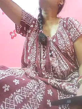 Simupaul001 online show from May 2, 11:30 pm
