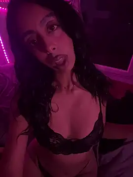 cutiie mt online show from April 17, 8:22 pm