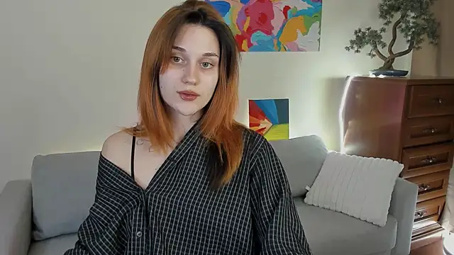 elani lune online show from April 28, 4:00 pm