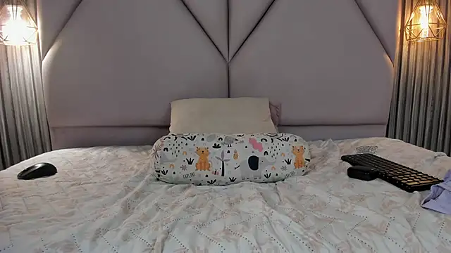 lolabunnysc online show from May 22, 2:04 pm