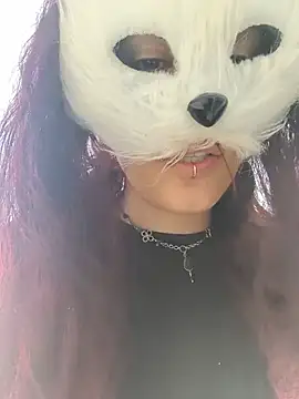 lilianroses online show from July 17, 1:59 pm