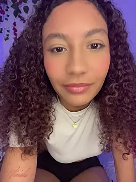 Daphnne Curly online show from May 22, 4:10 am