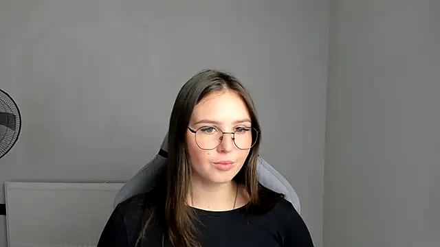 Regina cute  online show from June 27, 9:43 am