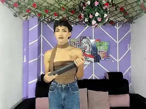 DAHNE HOT  online show from May 7, 12:09 pm