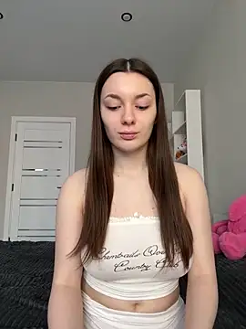 Emmy Boobssss online show from April 23, 12:29 pm