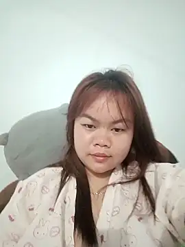 Truxcy1 online show from April 21, 2:51 am