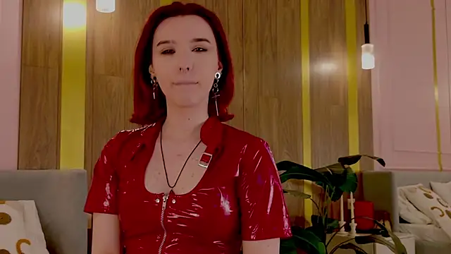 TinaTores online show from July 7, 6:10 pm