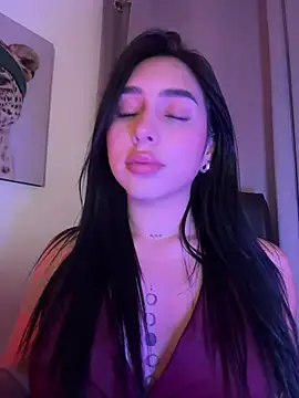 IsabellaNoir  online show from May 16, 12:24 am