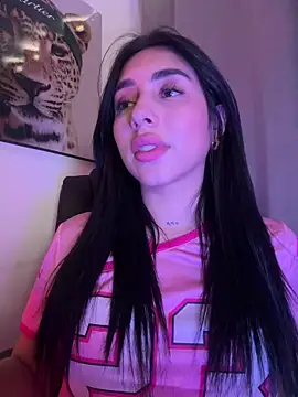 IsabellaNoir  online show from May 1, 9:07 pm