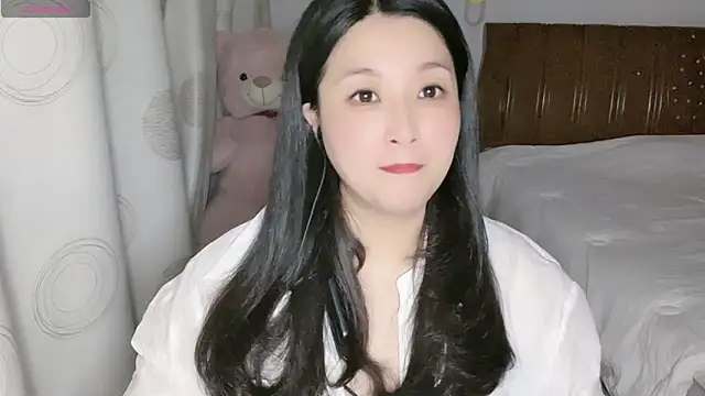 D-Misslu online show from May 30, 1:42 pm