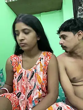 hot-couple-0 online show from June 15, 2:06 pm