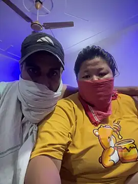 hot-couple-0 online show from July 29, 5:13 pm