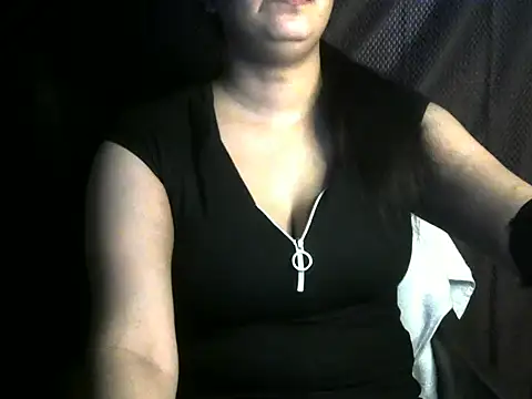 aaysha lov online show from April 29, 6:35 pm