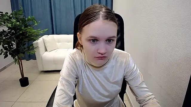  donnaSia  online show from May 24, 6:23 am