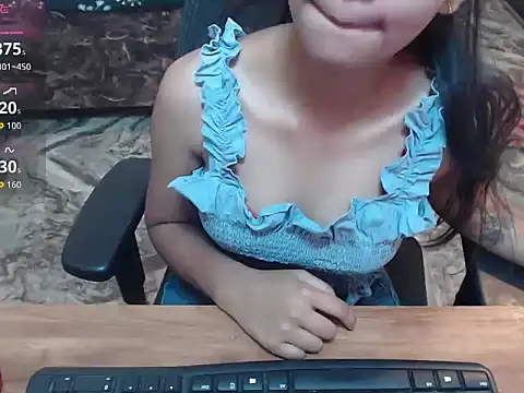 NaughtyyX online show from April 22, 4:09 am