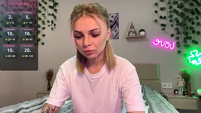 CandyRass online show from May 20, 9:17 am