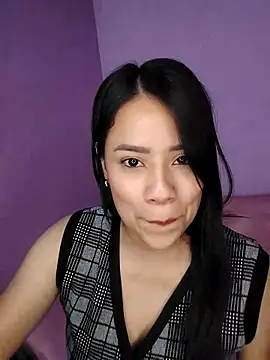 Nicol Alvarez1 online show from May 1, 10:02 pm