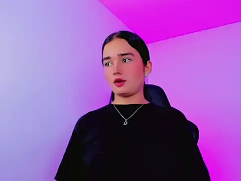 sofi-nyx online show from June 3, 6:46 pm