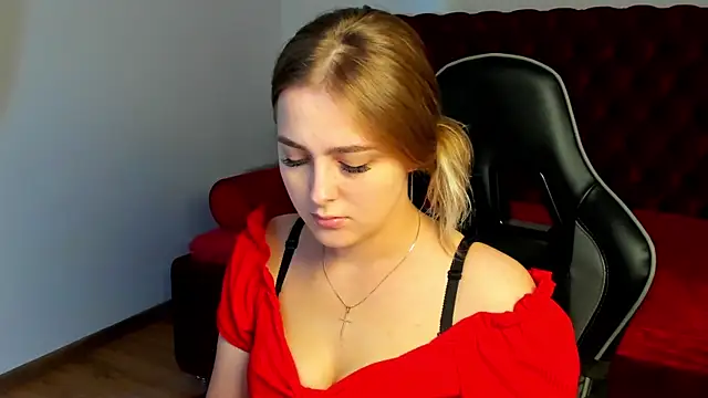 EllaBells online show from May 28, 5:05 am