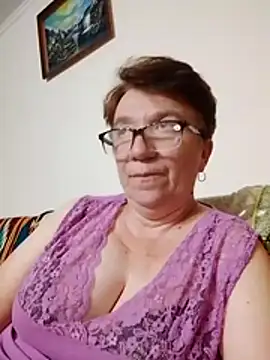 KetQueen101 online show from July 7, 8:22 pm